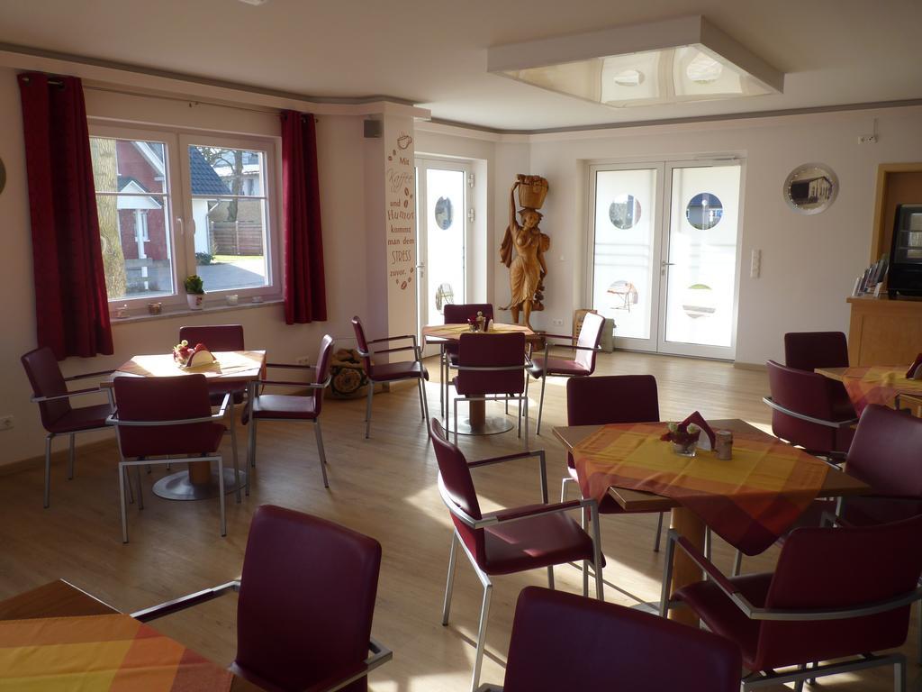 Cafe Und Pension Blohm Greifswald Dış mekan fotoğraf